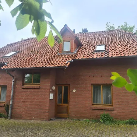 Schickebude-steinhude-3-400m-zum-naechsten-oeffentlichen-wasserzugang-5-minuten-zur-badeinsel-ruhige-lage-mit-schoenem-aussenbereich Apartament Steinhude